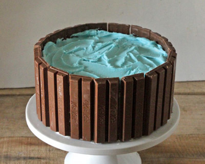 如何制作可爱小金鱼池塘蛋糕