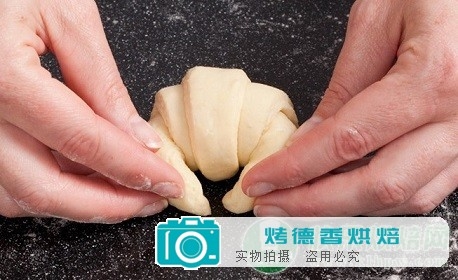 可颂面包的制作步骤详解