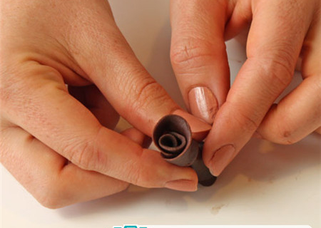 教你制作巧克力玫瑰花