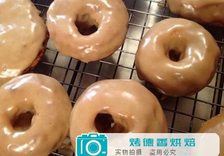 教你不用甜甜圈烤盘制作无麸质甜甜圈