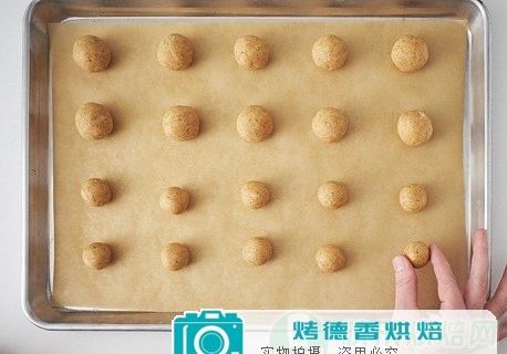 教你轻松制作宝宝摇铃蛋糕棒