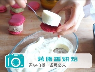 马卡龙冰淇淋三明治