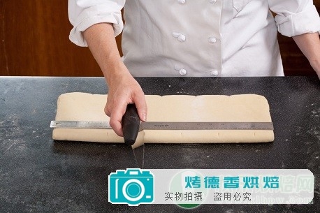 可颂面包的制作步骤详解