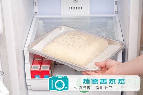 可颂面包的制作步骤详解