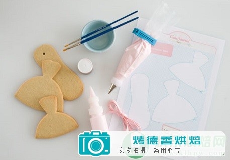 如何制作芭蕾舞短裙和鞋