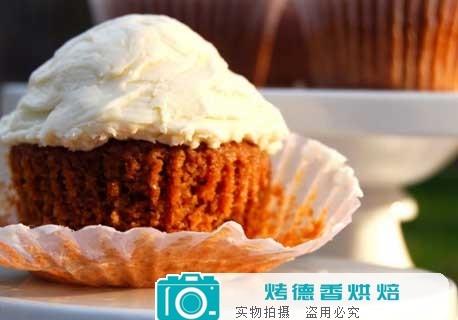 让人爱不释手的10个纸杯蛋糕的制作创意