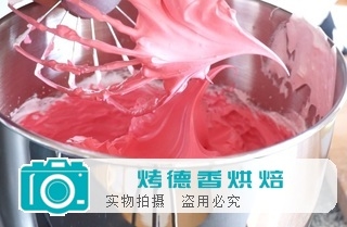 马卡龙冰淇淋三明治