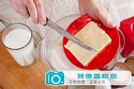 如何用几个简单的步骤轻松做出完美的饼干?