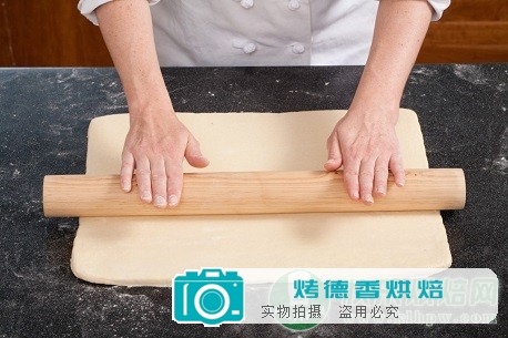 可颂面包的制作步骤详解