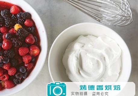 教你如何在家自制鲜奶油
