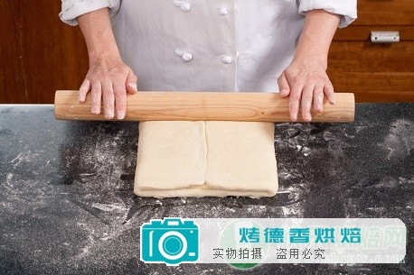 可颂面包的制作步骤详解