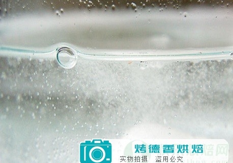 如何鉴别发酵粉、苏打粉的质量