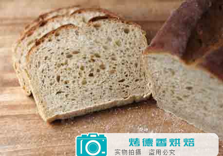 小苏打、酵母和泡打粉的使用区别