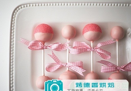 教你轻松制作宝宝摇铃蛋糕棒