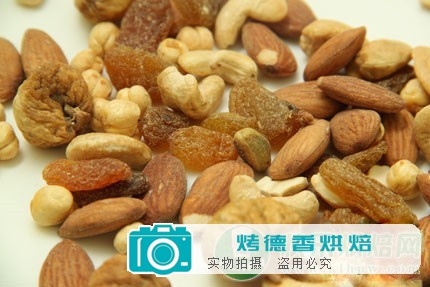 面包制作中干果、坚果与籽的用法