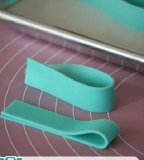 干佩斯彩带球形蝴蝶结 看我这样做