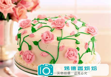 给甜点造型的技巧