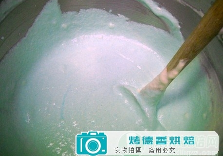 怎样制作渐变的纸杯蛋糕