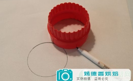 如何制作玫瑰蛋白甜饼