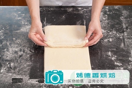 可颂面包的制作步骤详解