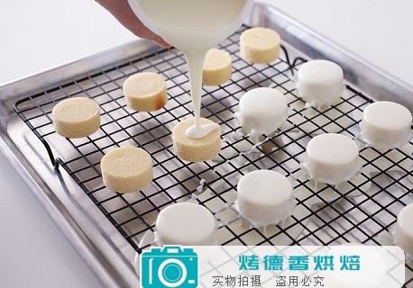 精美镂花花色小蛋糕制作教程