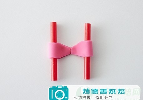 教你轻松制作翻糖蝴蝶结饼干