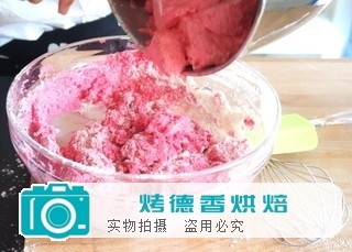 马卡龙冰淇淋三明治