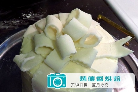 让你的节日蛋糕穿上蝴蝶结