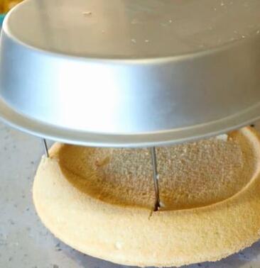 那些年让你“气疯”的戚风蛋糕失败问题解答