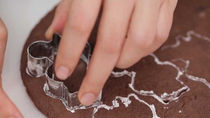 烘焙食谱初级：抱抱杏仁松鼠曲奇制作方法