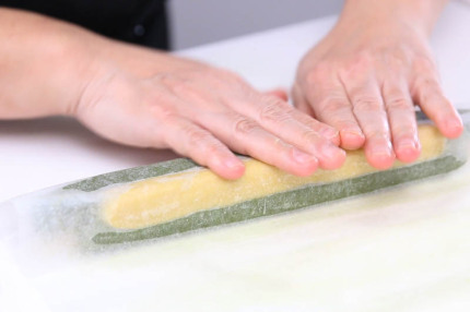 曲奇烘焙食谱：抹茶格子曲奇制作方法