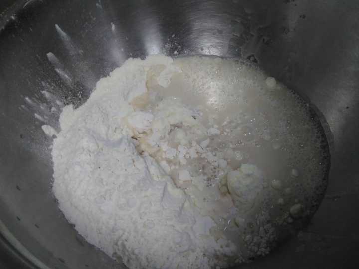 如何成为烘焙大师烘焙入门系列-手工揉面小技巧【视频】