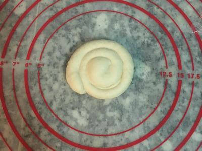 可爱的小狮子起司面包