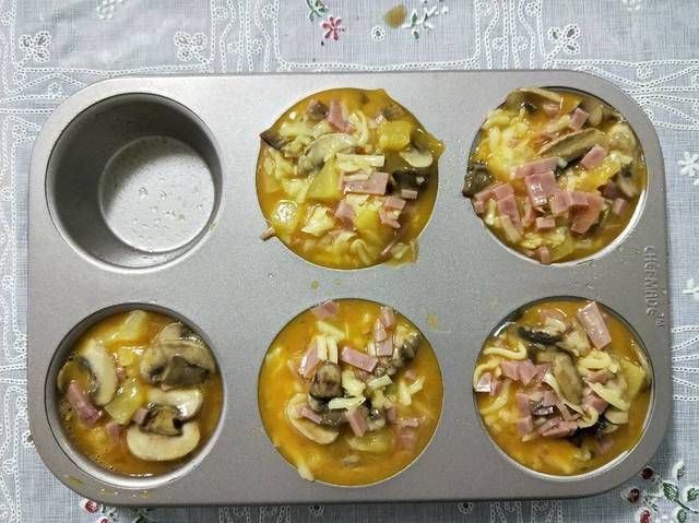 小艺教你做蛋料理~夏威夷磨菇烘蛋!