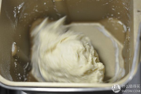 用便宜的面包机也能揉出手套膜！