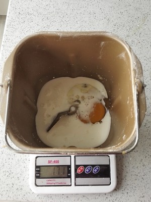 用面包机揉出手套膜的技巧-不用剪刀面包机出膜技巧