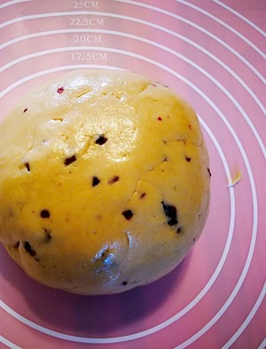 电烤箱烘焙食谱-蔓越莓恐龙蛋(麻薯面包)