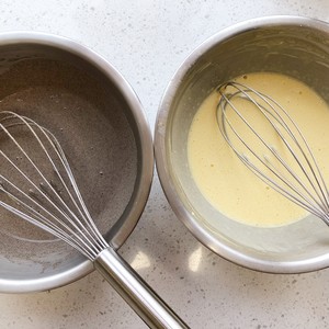 黑米粉大理石蒸蛋糕（超详尽）