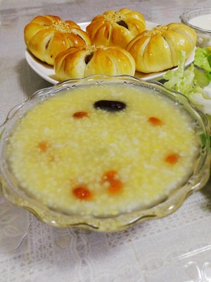 悠然花式豆沙面包