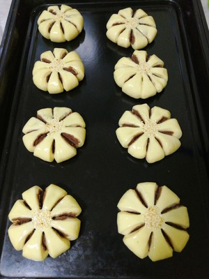 悠然花式豆沙面包