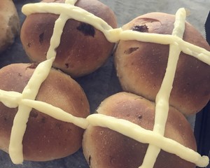 复活节十字面包制作方法