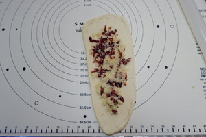 蔓越莓椰蓉面包卷-烘焙食谱