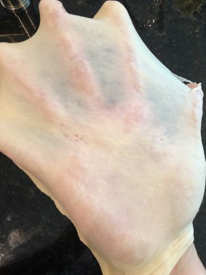 黑芝麻碧根果花朵面包 制作方法