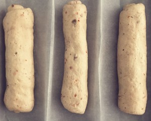 番茄干咸口硬欧包(速溶酵母版)制作方法