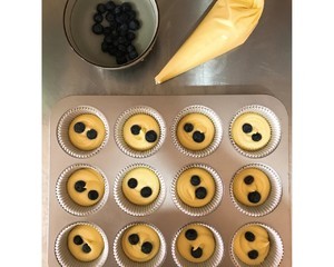 蓝莓马芬蛋糕 制作方法