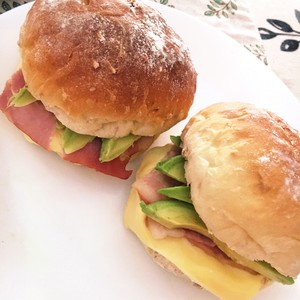 水果穀物软欧面包制作方法