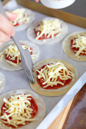 纽扣披萨 制作食谱