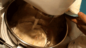 甜而不腻：香蕉磅蛋糕 制作方法