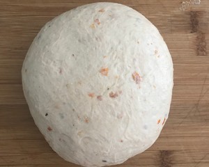 番茄干咸口硬欧包(速溶酵母版)制作方法