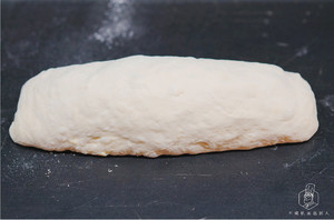 不用出膜一样好吃:免揉面包 制作方法